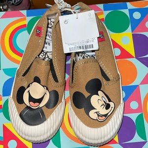 Zara (Disney collection) slip on